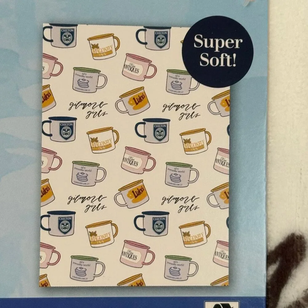 Gilmore Girls Mugs Plush Throw Blanket 50x70 Stars Hollow Chilton Al's Pancake